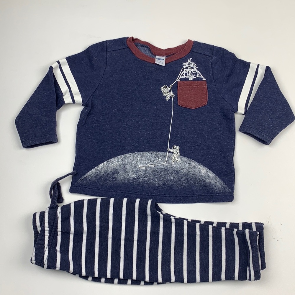 Old Navy 12-18 M Matching Fleece Set